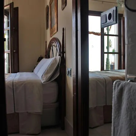 Comares Alojamento de Turismo Selvagem Granada
